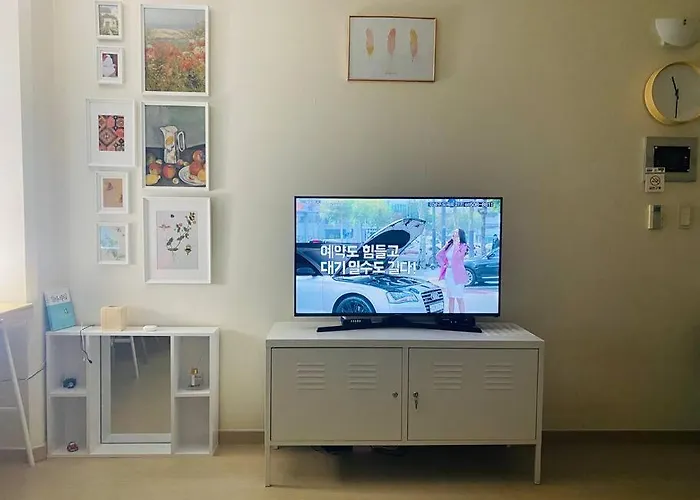 Gangnam Garosu-gil Sinsa And River Apartment *