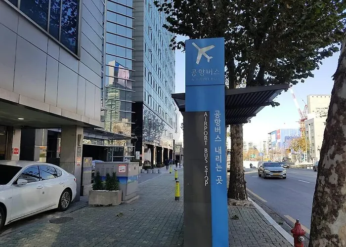 Gangnam Garosu-gil Sinsa And River Seoul